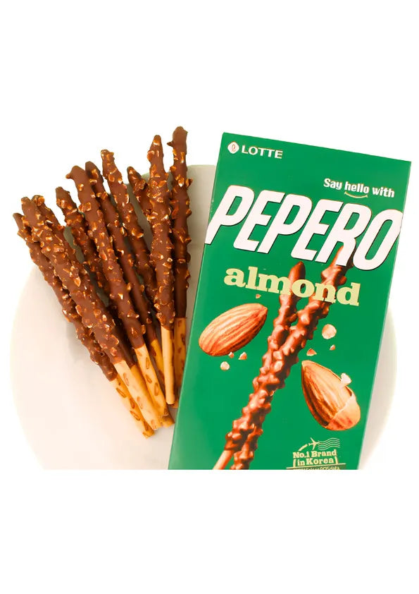 LOTTE – PEPERO STICK DI BISCOTTI RICOPERTI CON CIOCCOLATO E GRANULI DI MANDORLE – 32 G