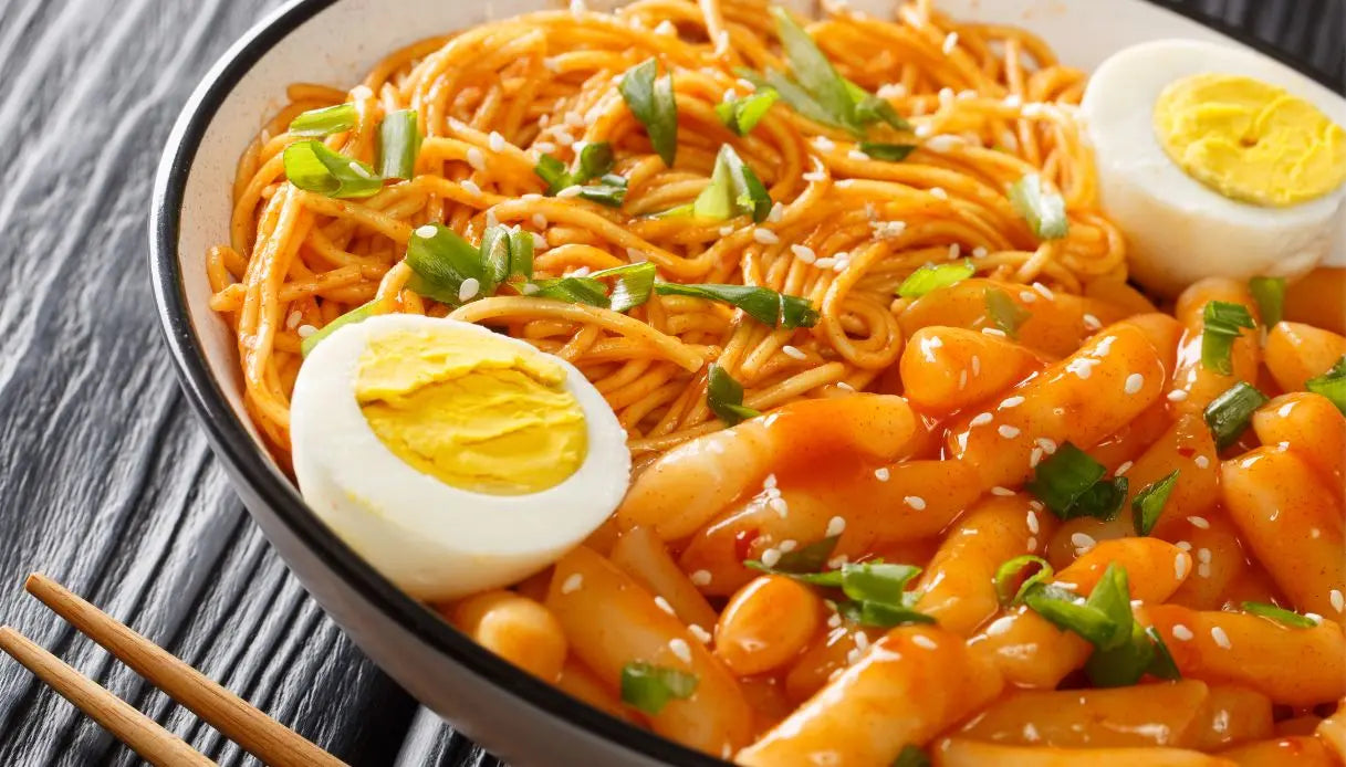 Rabokki coreano: la ricetta “hot” che sta conquistando il mondo Mood Market