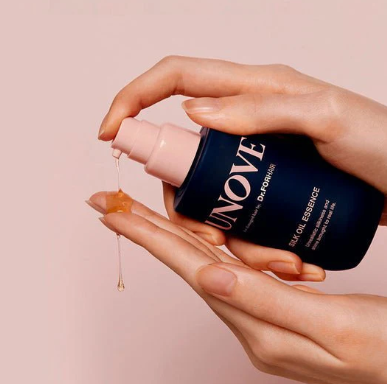 UNOVE SILK OIL ESSENCE TENDER BLOOM OLIO NUTRIENTE RIPARATORE PER CAPELLI 70ML