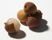 LITCHI FRESCHI PREMIUM – FRUTTO ESOTICO DOLCE E SUCCOSO (CIRCA 400G)