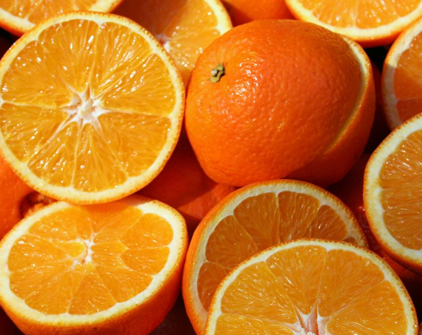 ARANCE FRESCHE – SUCCOSE, DOLCI E RICCHE DI VITAMINA C (CIRCA 1KG)