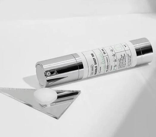 SIERO IDRATANTE CON MICROAGHI E CENTELLA PER VISO 300 50ML